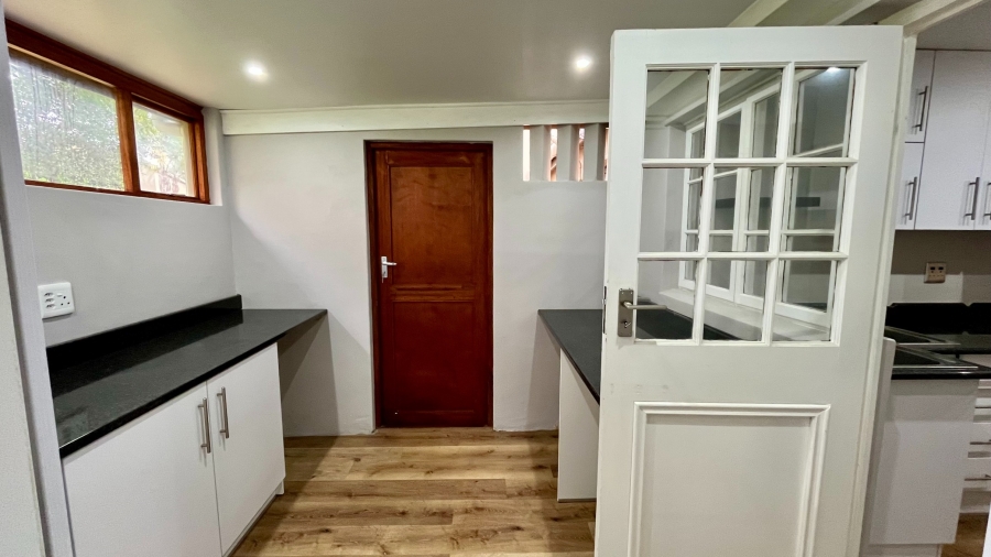 To Let 2 Bedroom Property for Rent in Helena Heights Western Cape